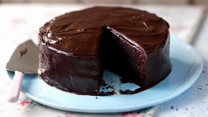 o que fazer para o bolo de chocolate ficar bem escuro