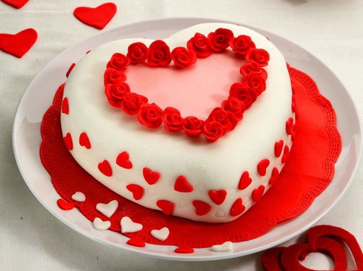 bolo em formato de coração